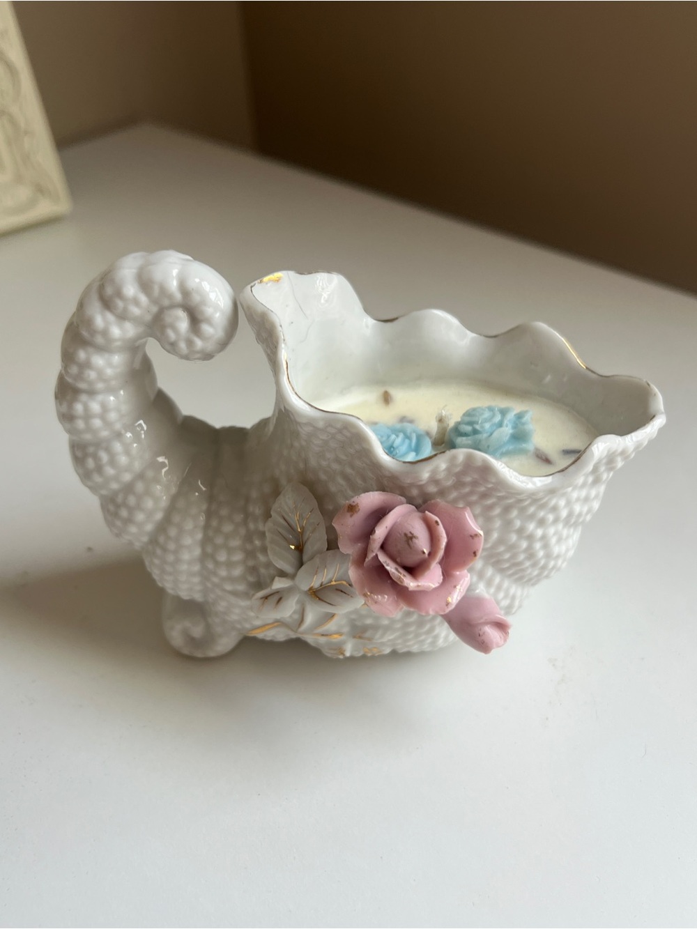 Shabby Chic White Ceramic Cornucopia Candle with Pink Rose Accent - Fresh Linen